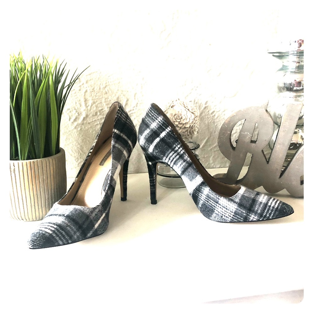 BCBGeneration Plaid Pumps